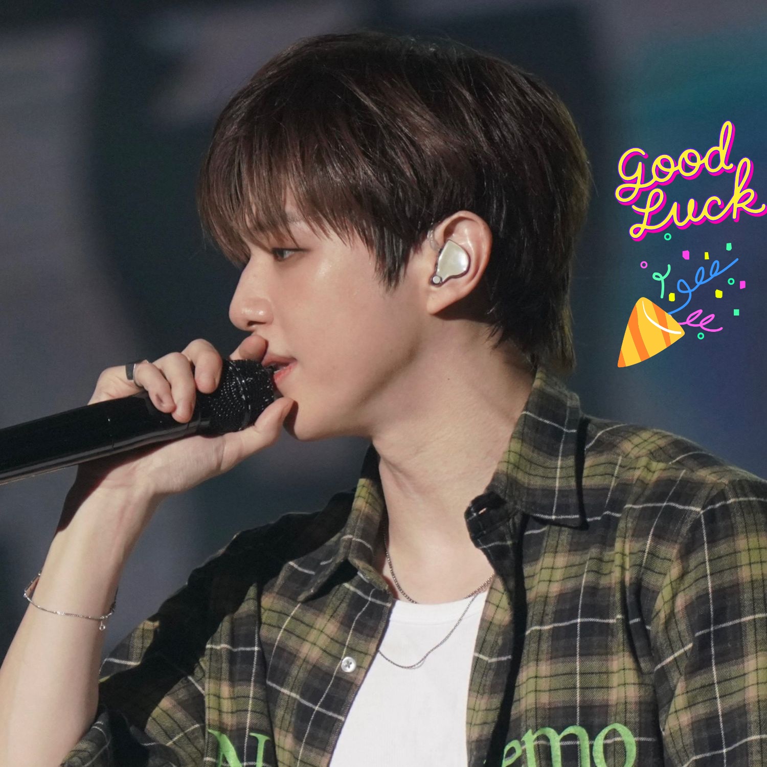 강다니엘의 비하인드 컷