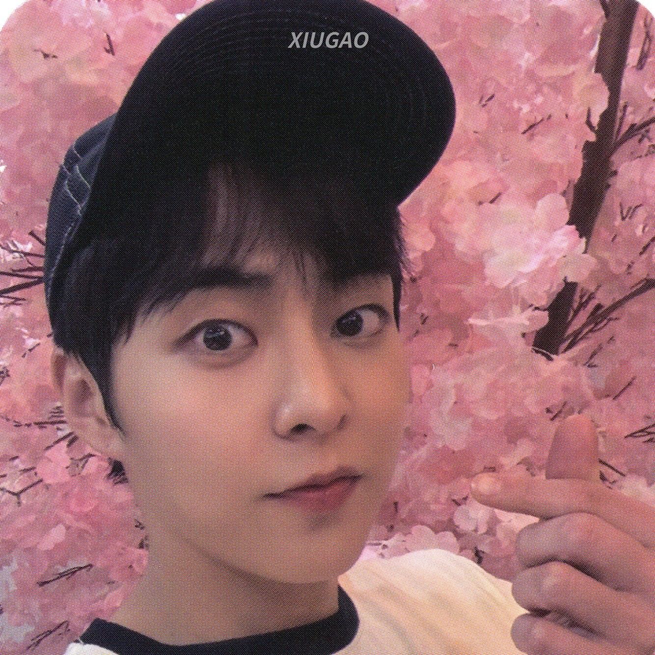 Behind-the-scenes cut of Xiumin (EXO)