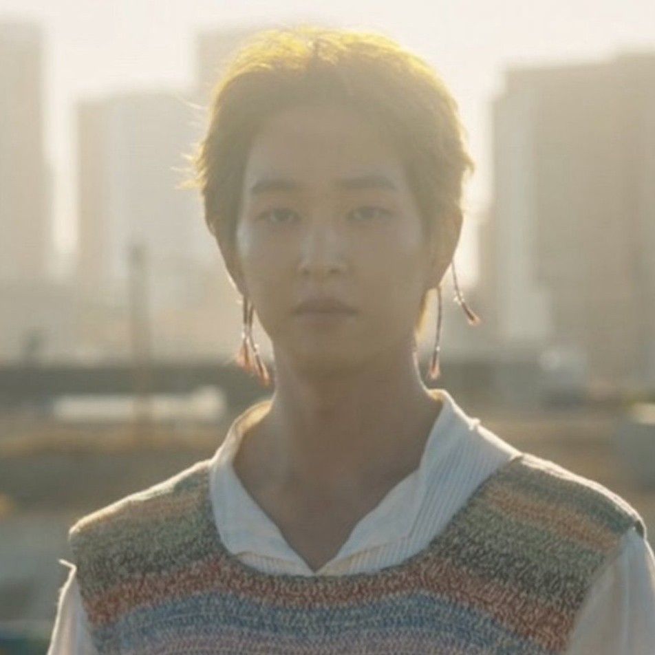 Behind-the-scenes cut of Onew (SHINee)