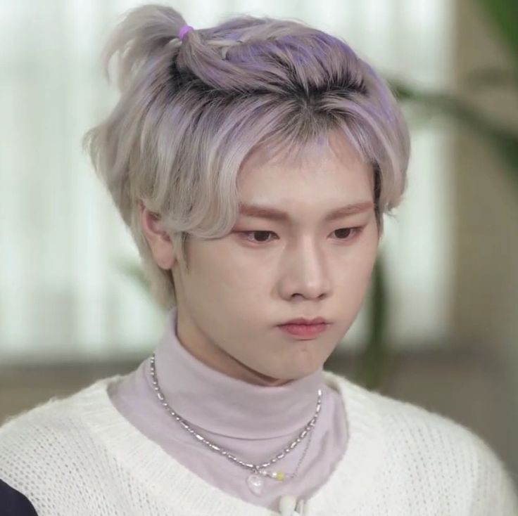 Latest photo of Jungsu (Xdinary Heroes)
