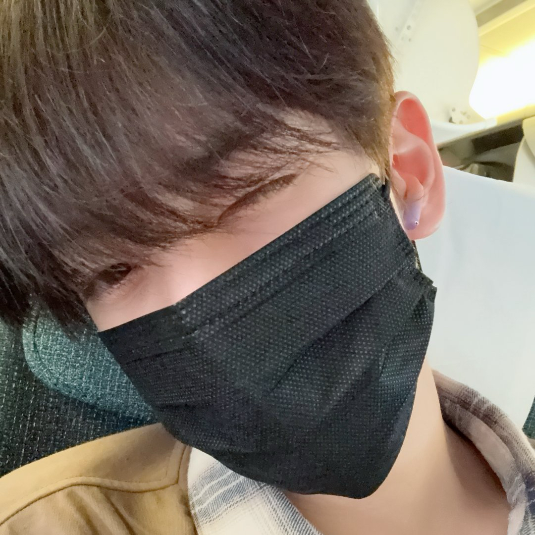 Behind-the-scenes cut of Allen (CRAVITY)