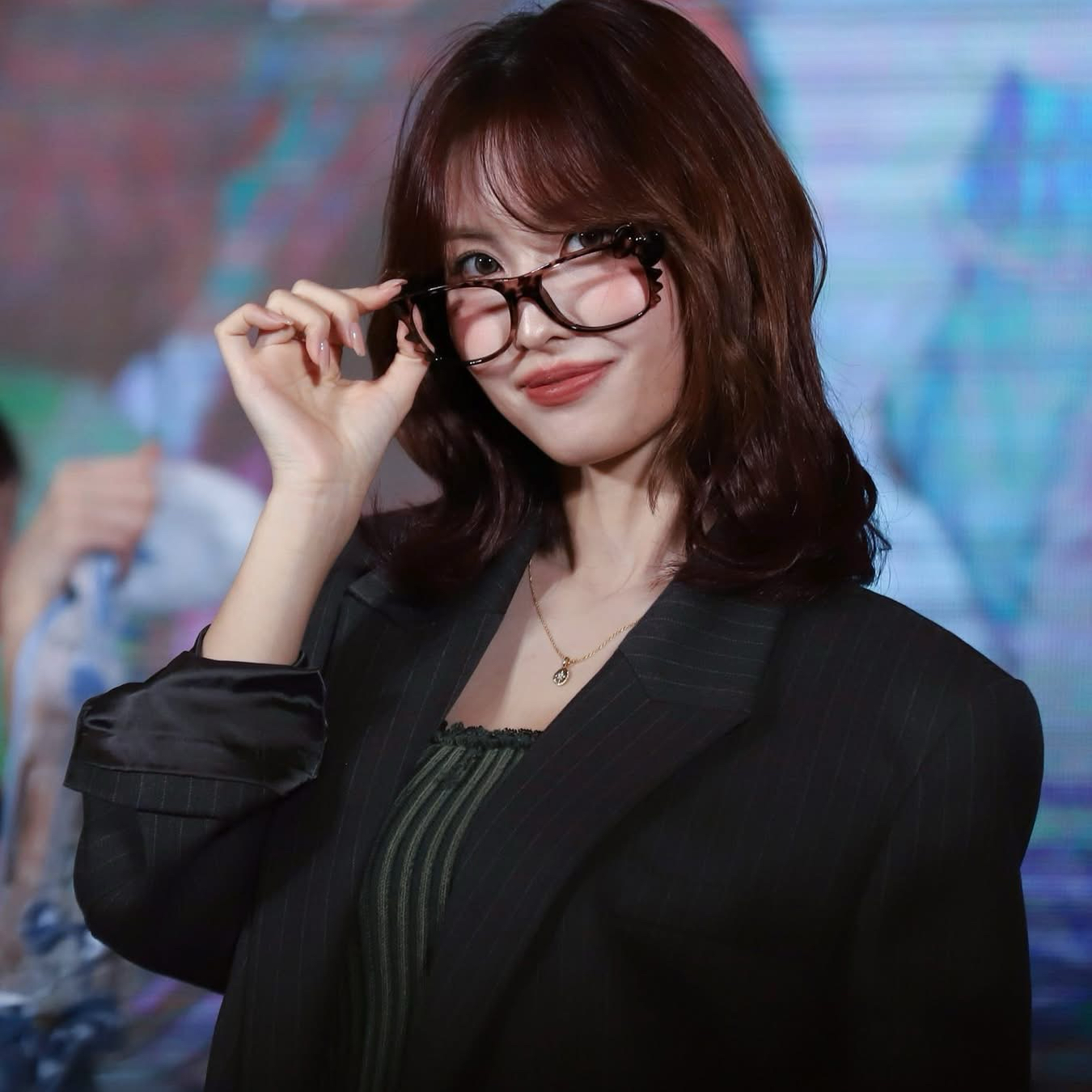 モモ (TWICE)の舞台裏ショット