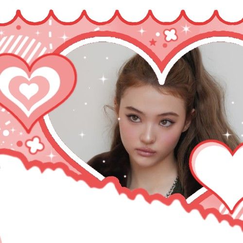 A moment captured by Ella (MEOVV)'s fan