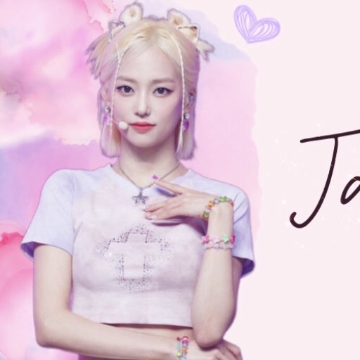 Behind-the-scenes cut of Jang Yeeun