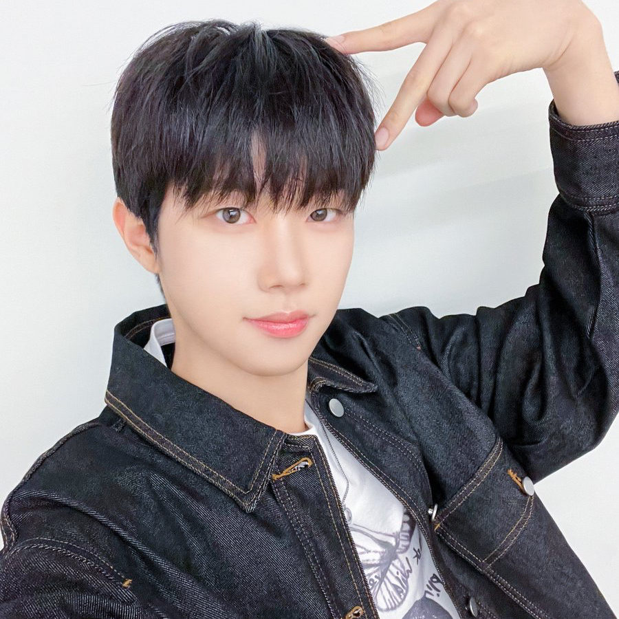 A moment captured by Hyunwoo (Xikers)'s fan