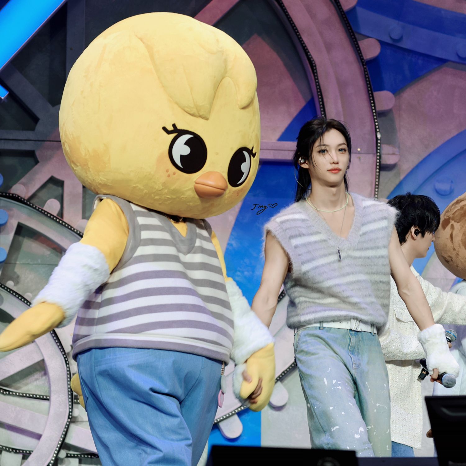 Latest photo of Felix (Stray Kids)