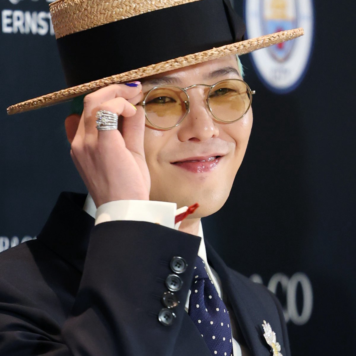 Momen yang diabadikan oleh penggemar G-DRAGON (BIGBANG)