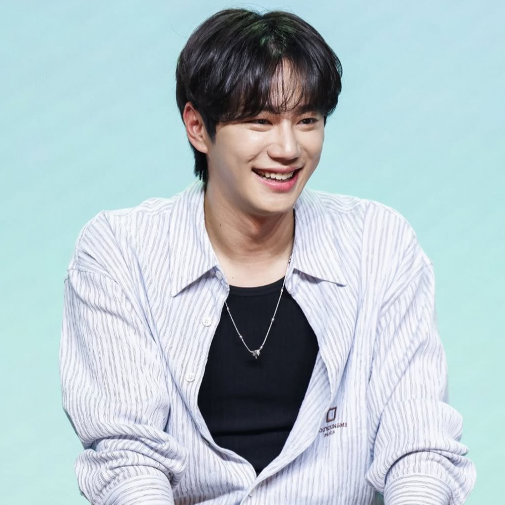 Latest photo of Lee Junyoung