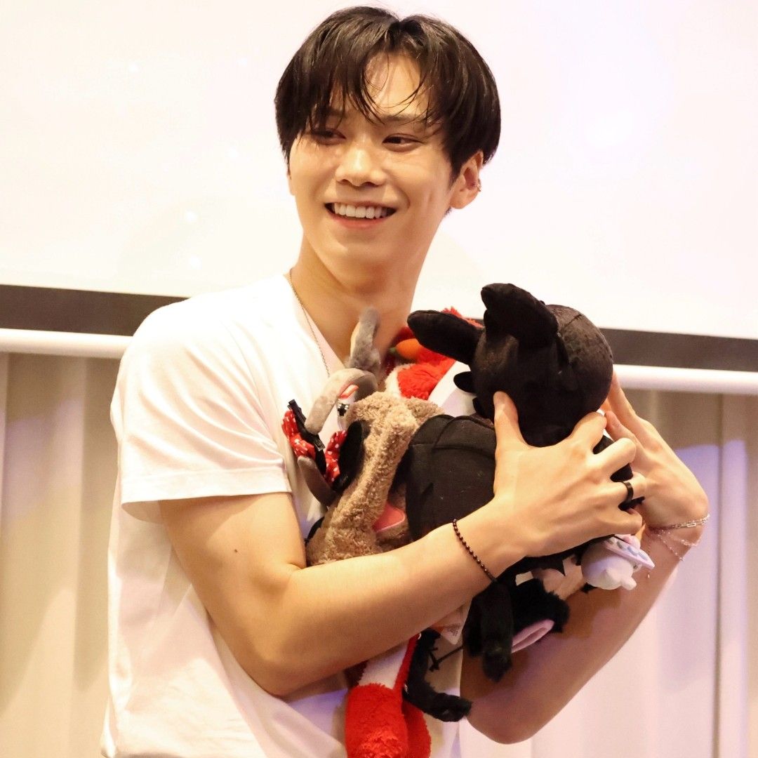 라키 최근 활동샷