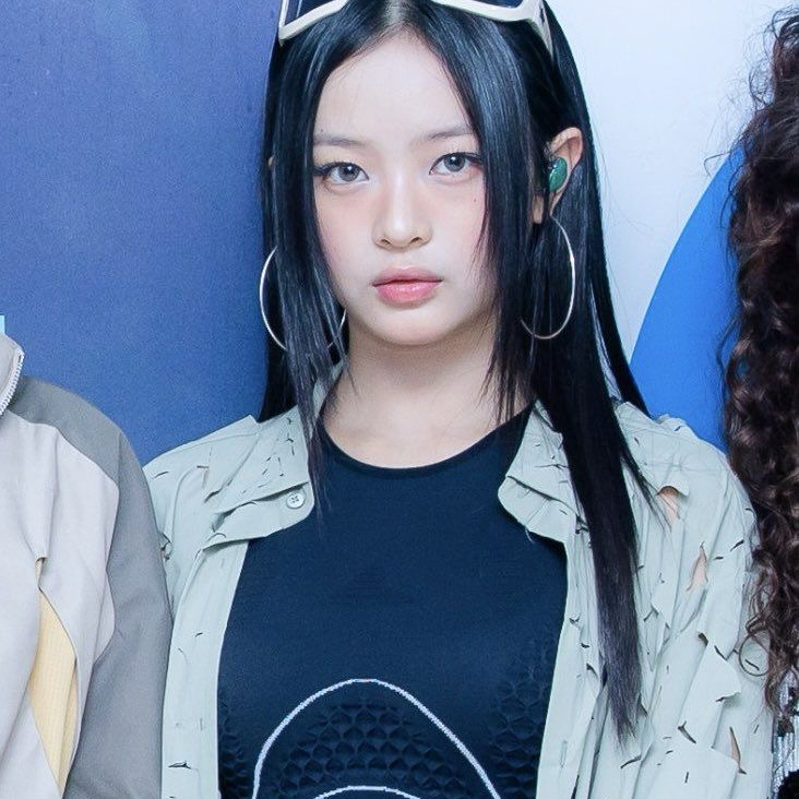 HANNI (NewJeans)的最新照片