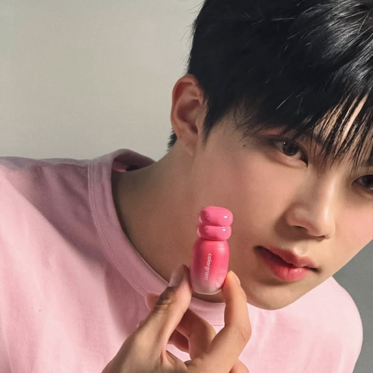 Latest photo of Park Gunwook (ZEROBASEONE)