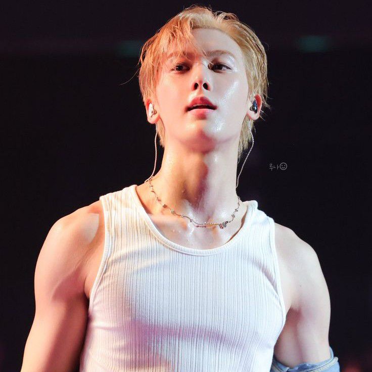 Behind-the-scenes cut of Sanha (ASTRO)