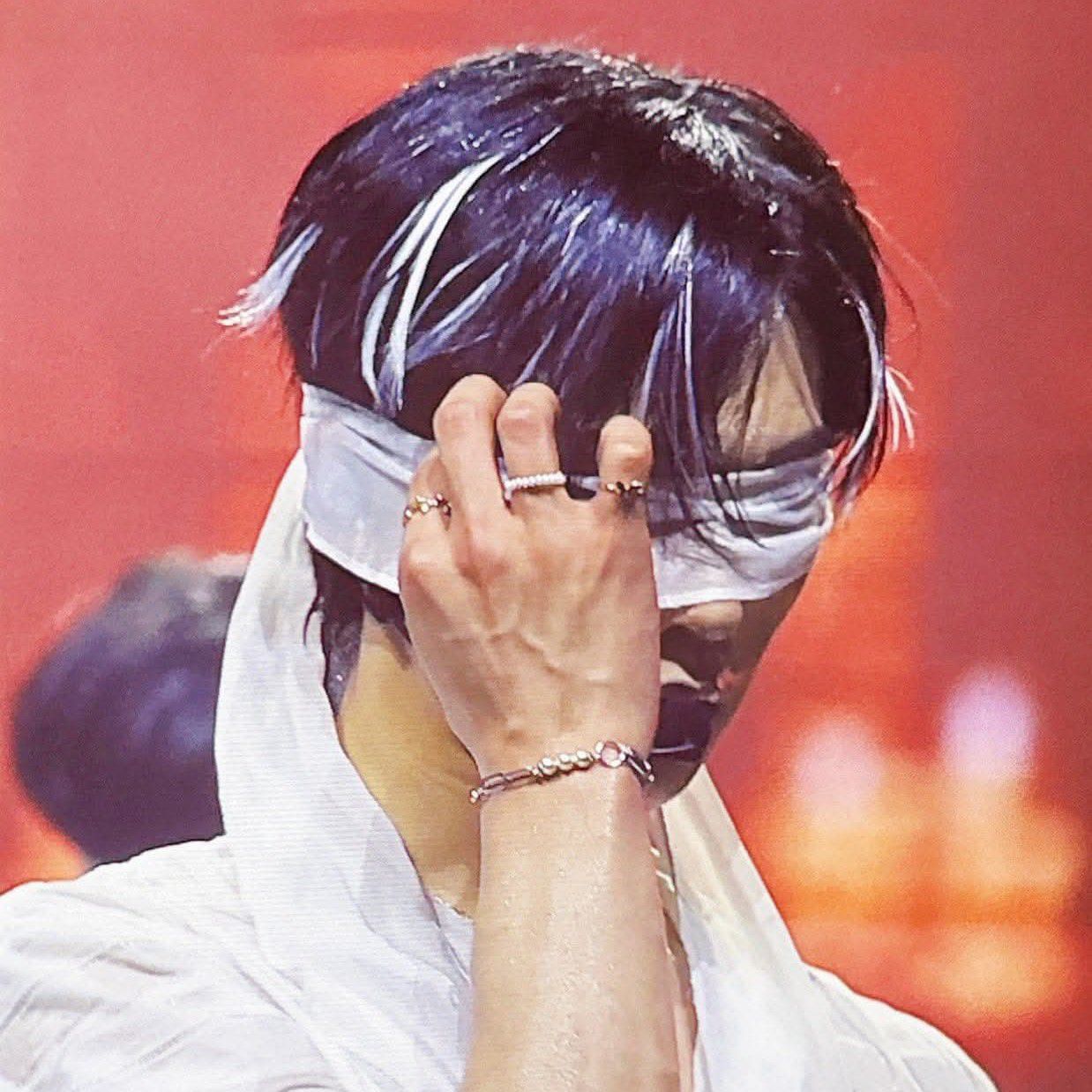 A moment captured by Rocky's fan