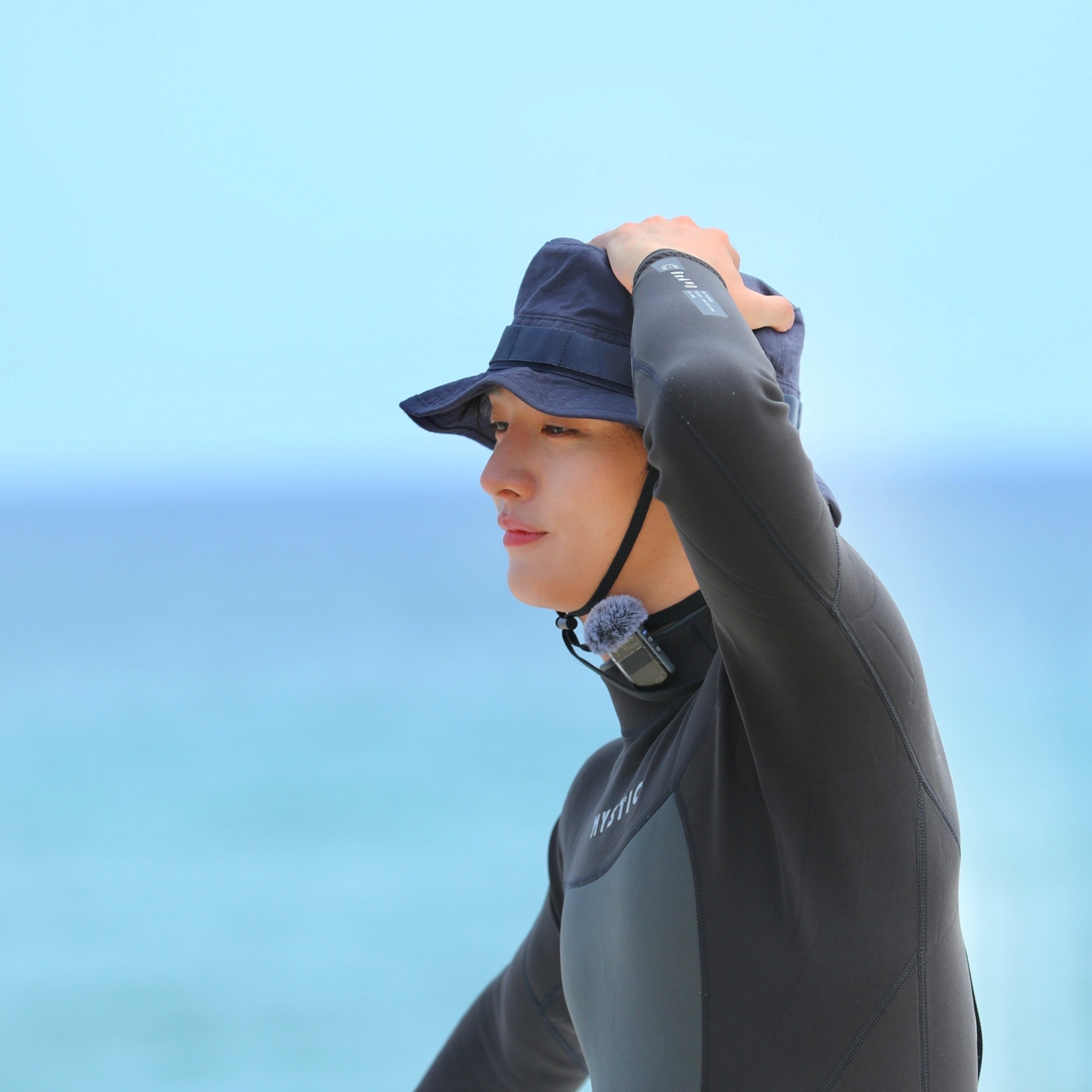 Behind-the-scenes cut of Yoon Jisung