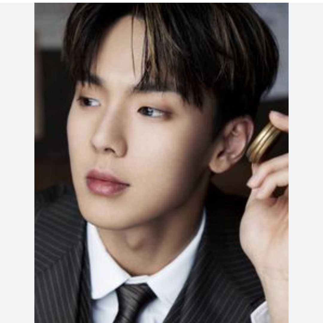 Foto aktivitas terbaru Shownu (MONSTA X)