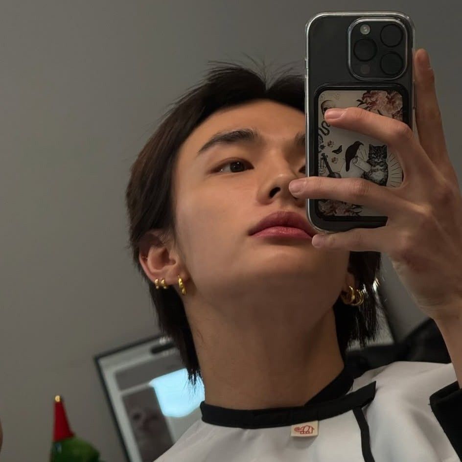 Behind-the-scenes cut of Hyunjin (Stray Kids)