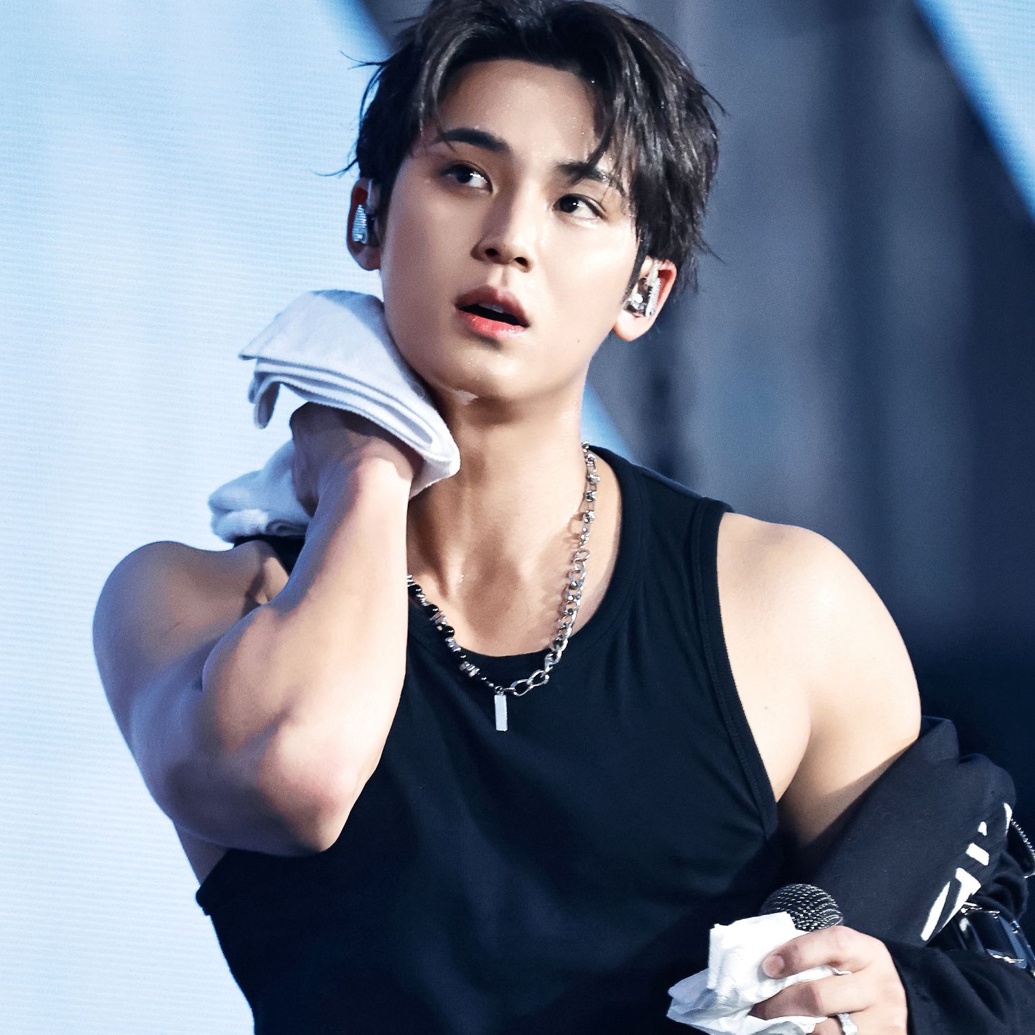 Recent activity shot of Mingyu (SEVENTEEN)
