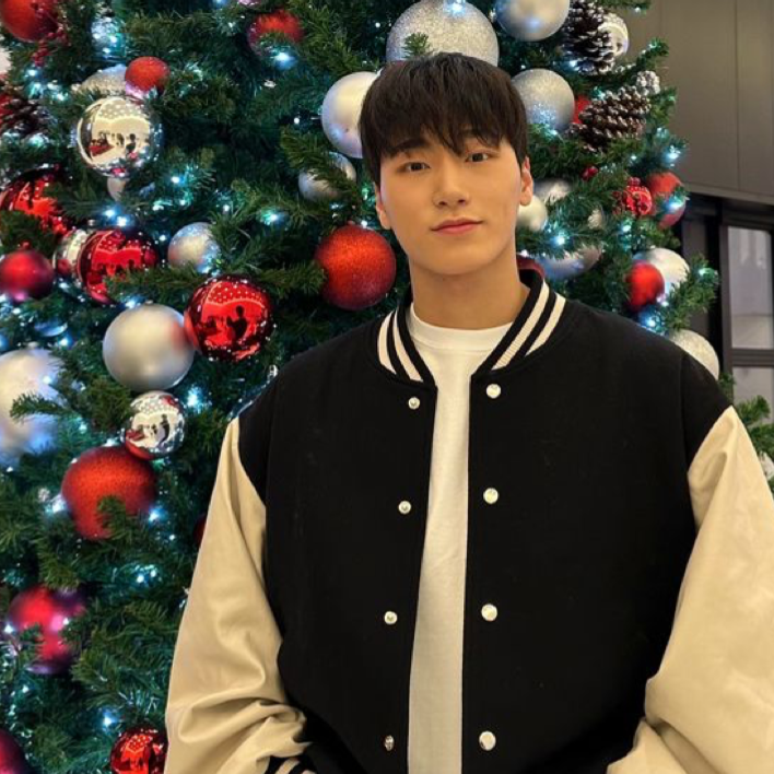 Behind-the-scenes cut of San (ATEEZ)