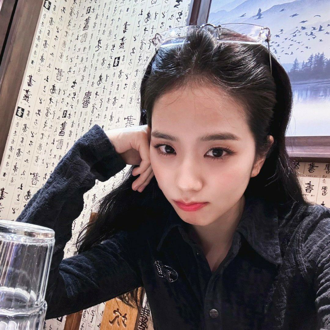 Momen yang diabadikan oleh penggemar Jisoo (BLACKPINK)