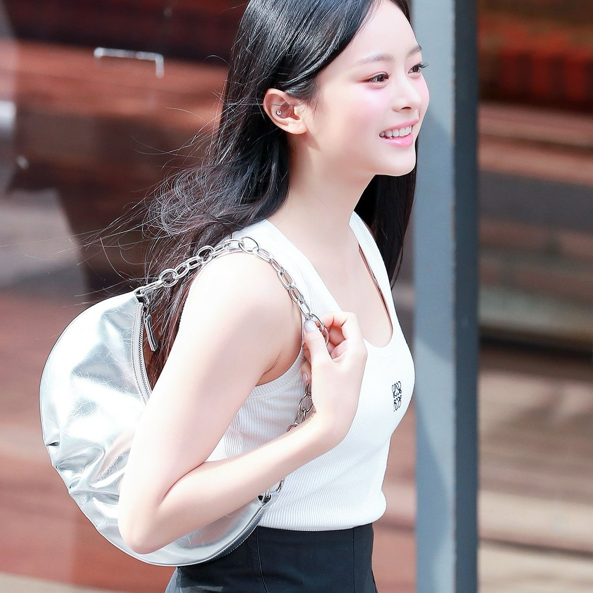 Latest photo of HANNI (NewJeans)