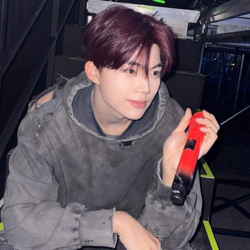 Latest photo of Park Gunwook (ZEROBASEONE)