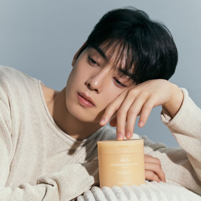 A moment captured by Eunwoo (ASTRO)'s fan