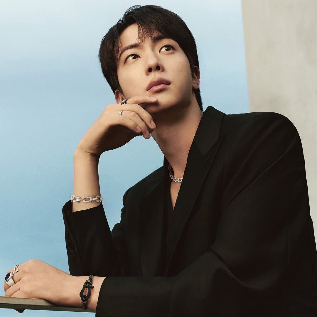 Potret di balik layar Jin (BTS)
