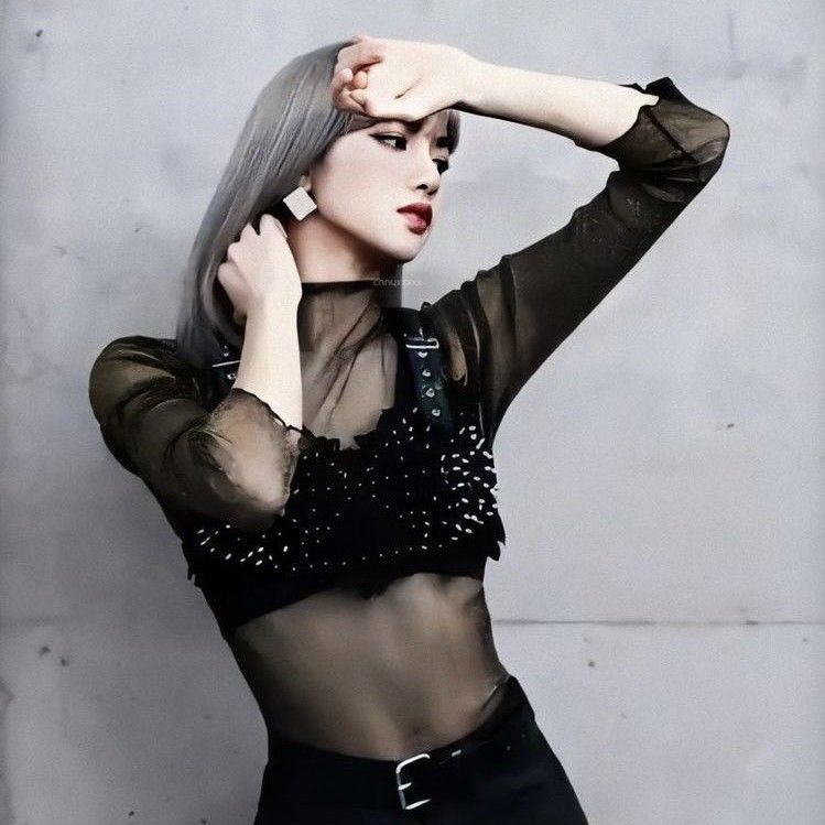 Foto terbaru Lisa (BLACKPINK)