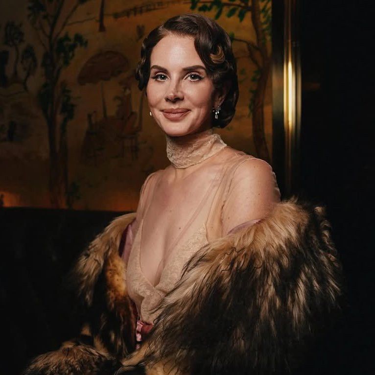 Behind-the-scenes cut of Lana del Rey