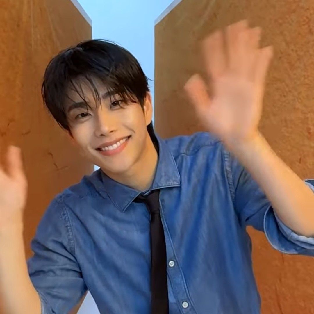 Latest photo of MJ (ASTRO)