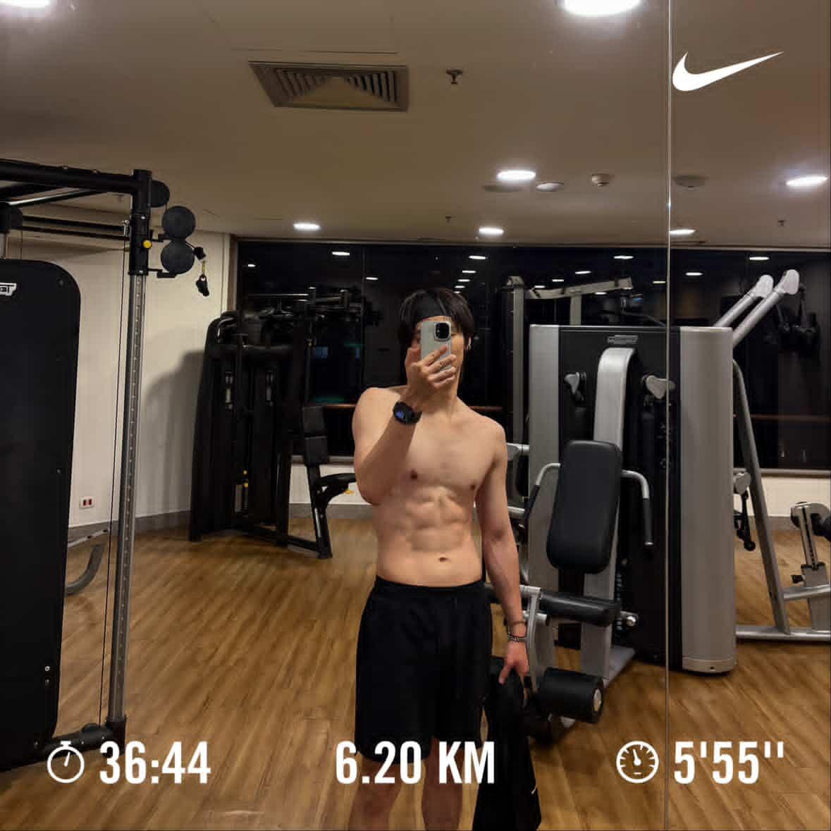 Recent activity shot of JAY B (GOT7)