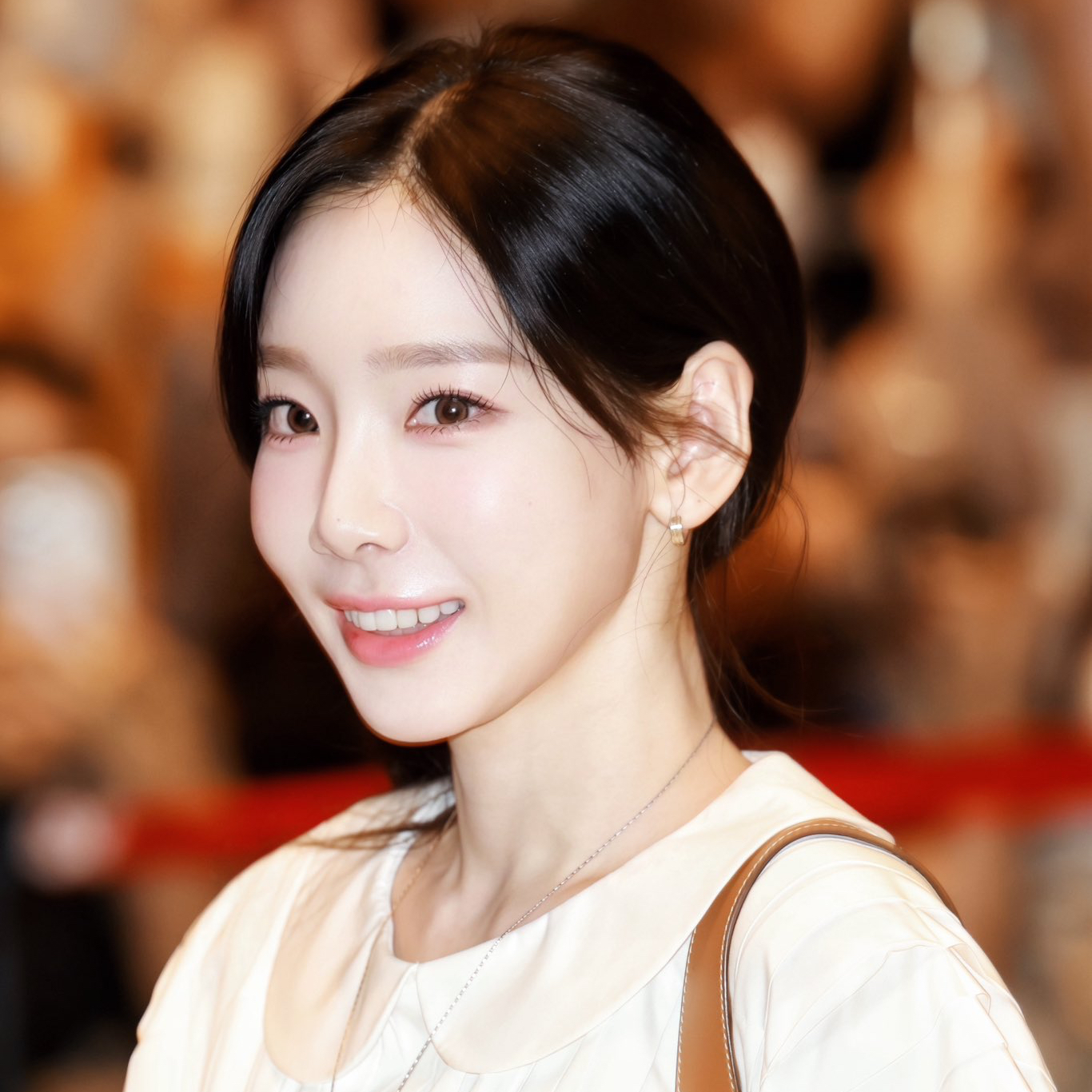 Behind-the-scenes cut of Taeyeon (Girls' Generation)