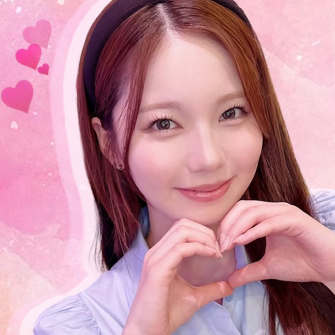 Latest photo of Ayaka (NiziU)