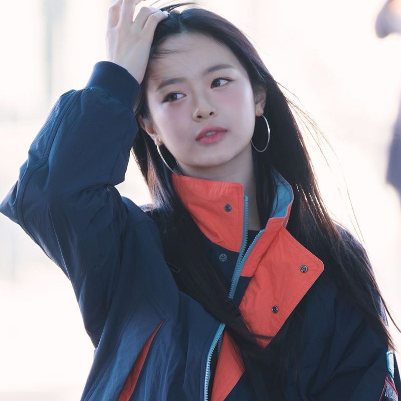 Latest photo of HANNI (NewJeans)