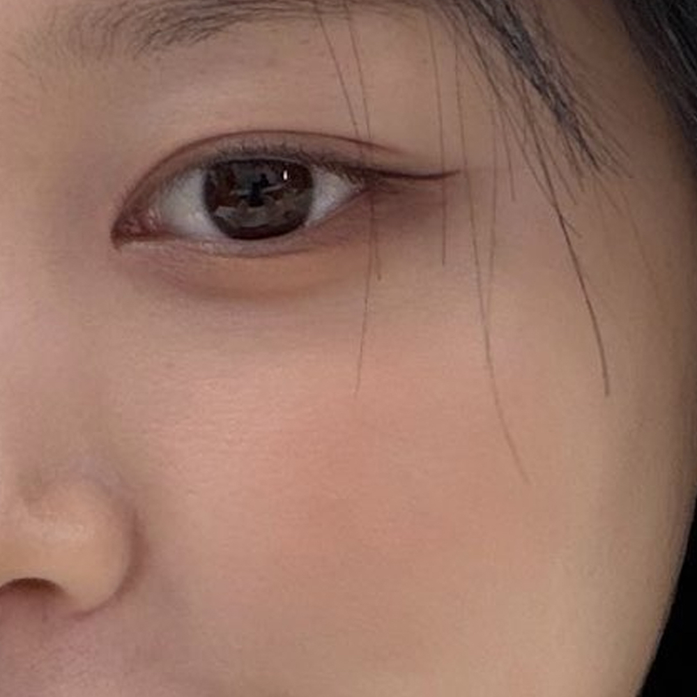 Behind-the-scenes cut of HyunJin (Loossemble)