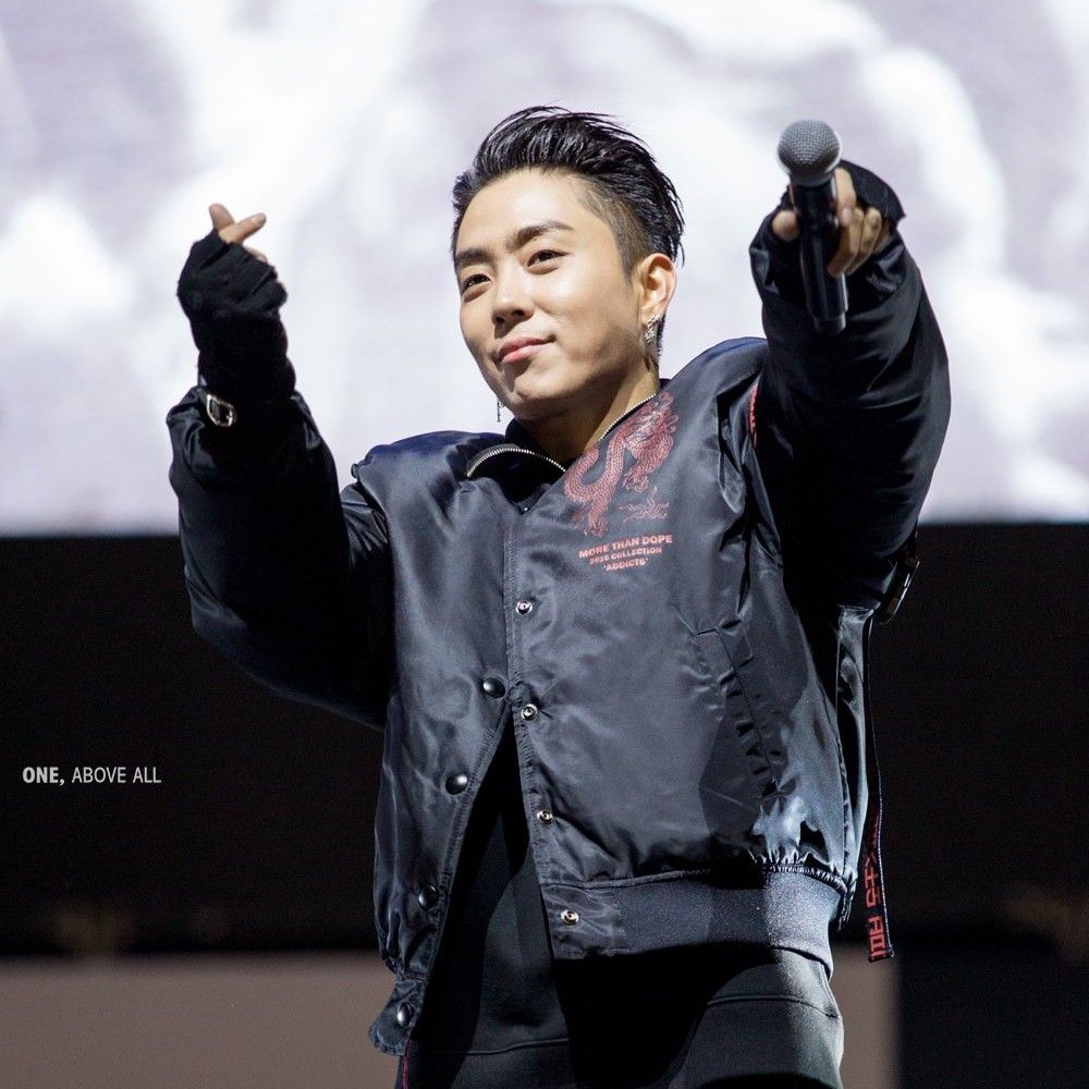 Latest photo of Eun Jiwon (SECHSKIES)