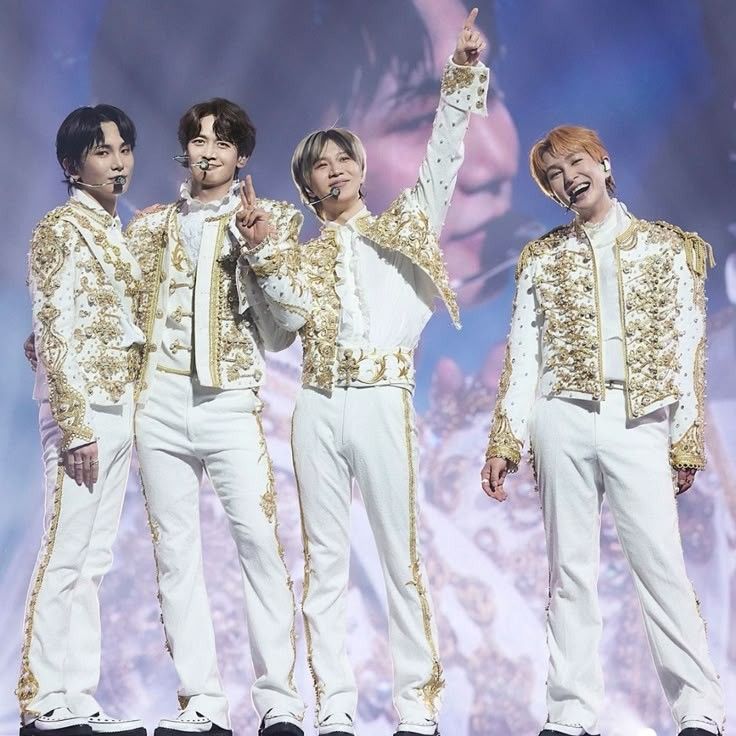 Latest photo of SHINee