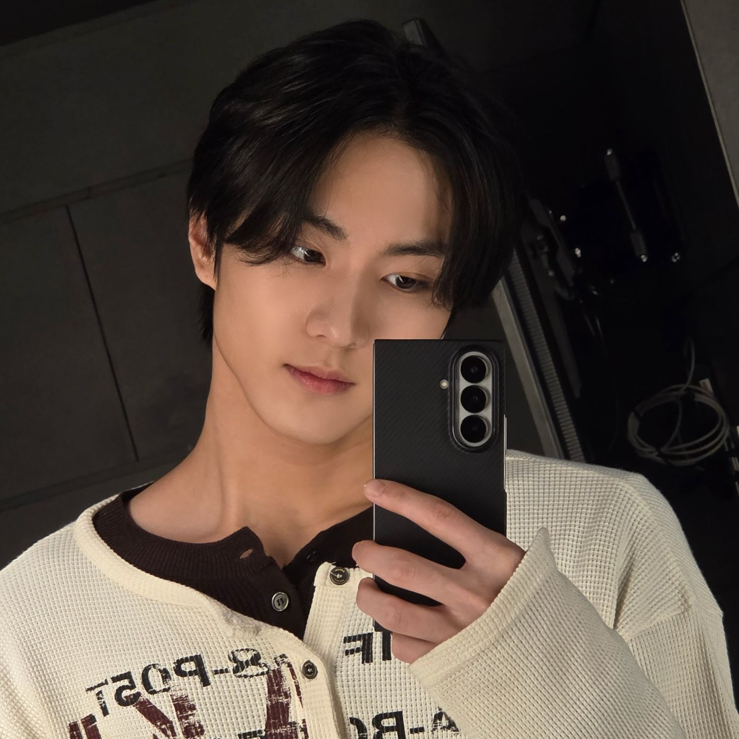Behind-the-scenes cut of Jungwon (ENHYPEN)