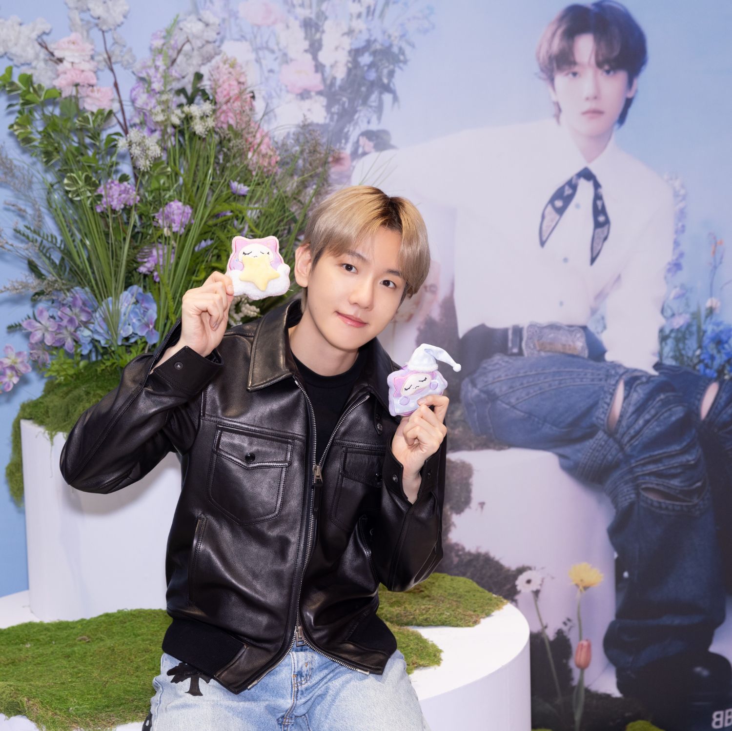 Recent activity shot of Baekhyun (EXO)