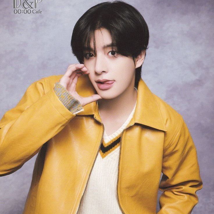 Latest photo of Jake (ENHYPEN)