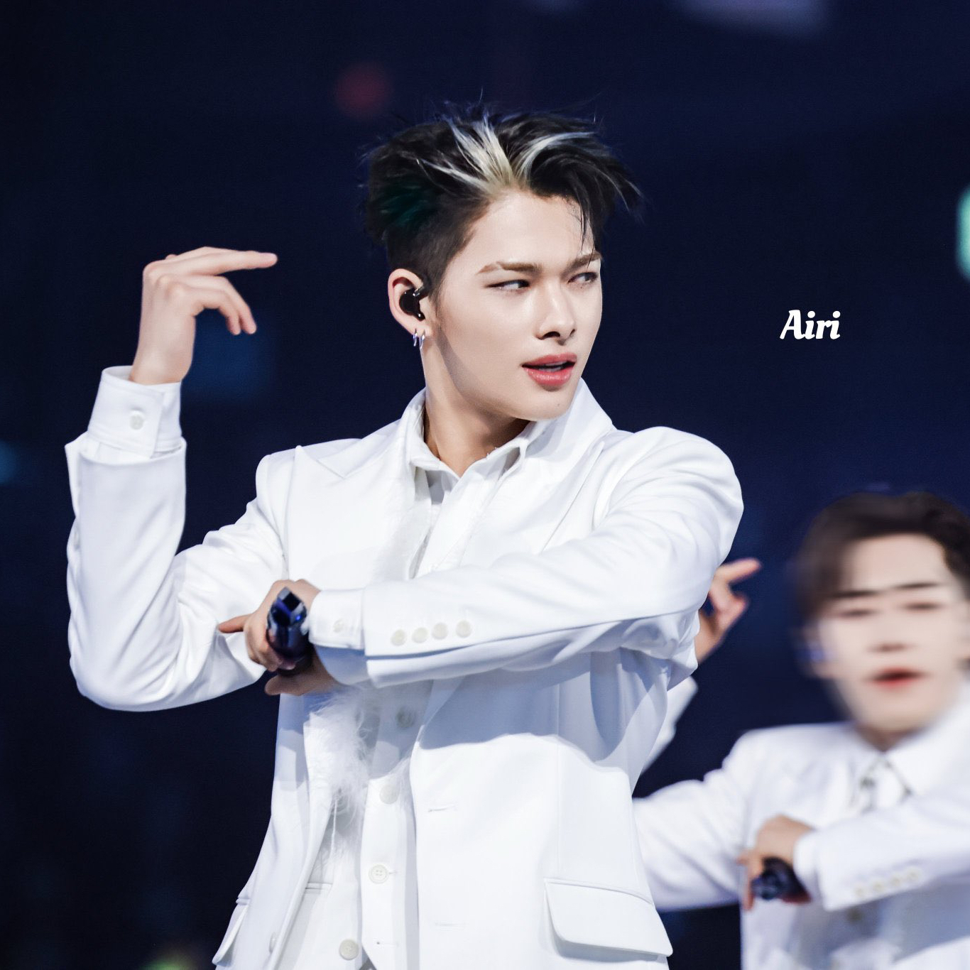 ニキ (ENHYPEN)の舞台裏ショット