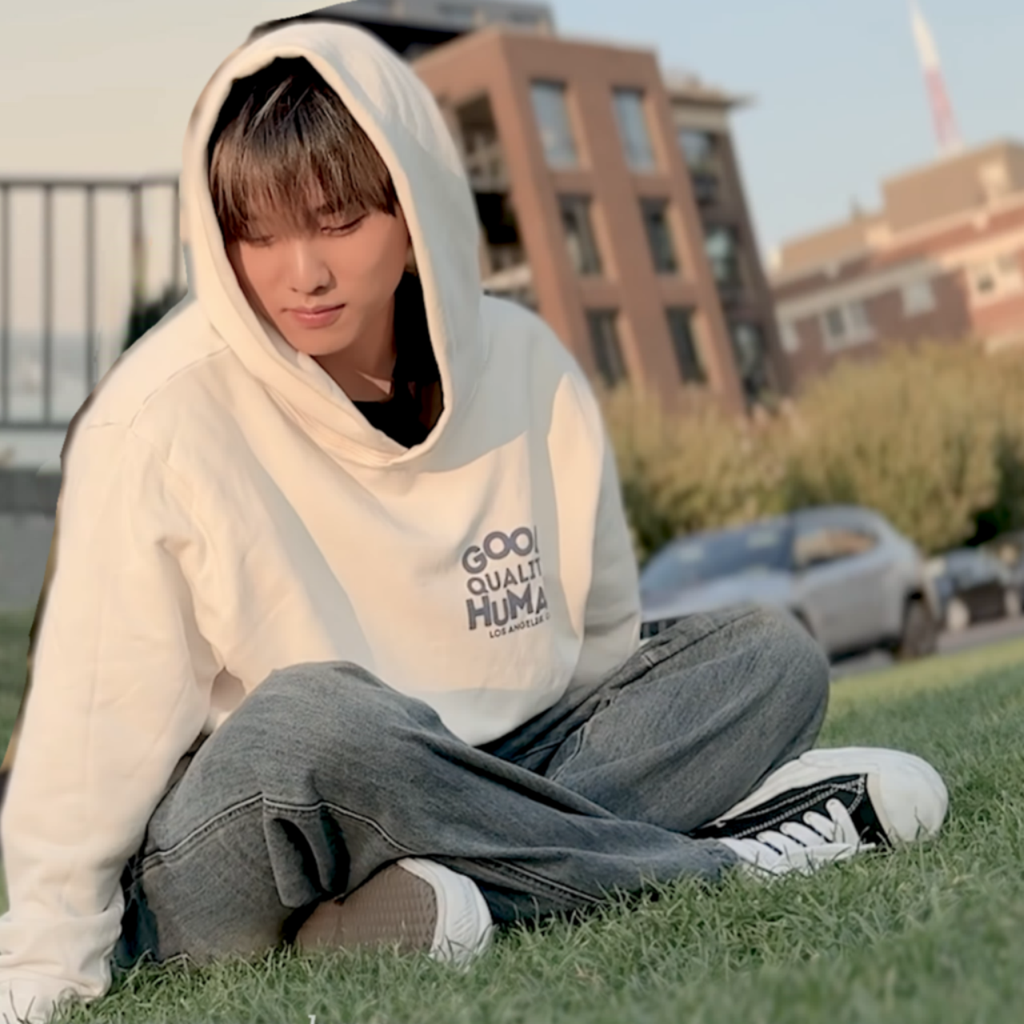 Behind-the-scenes cut of Jacob (THE BOYZ)