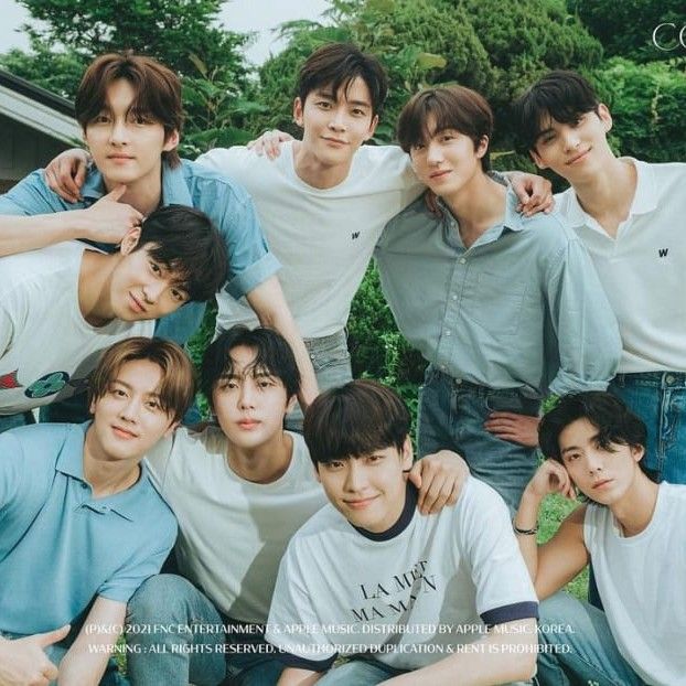 A moment captured by SF9's fan
