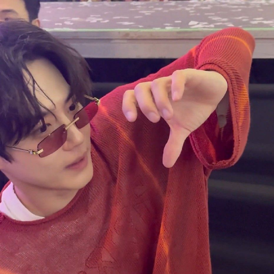 Latest photo of Suho (EXO)