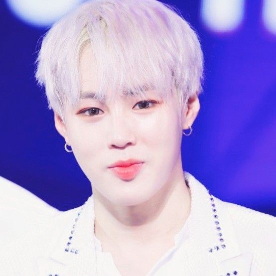 ハ・ソンウンの最近の活動写真