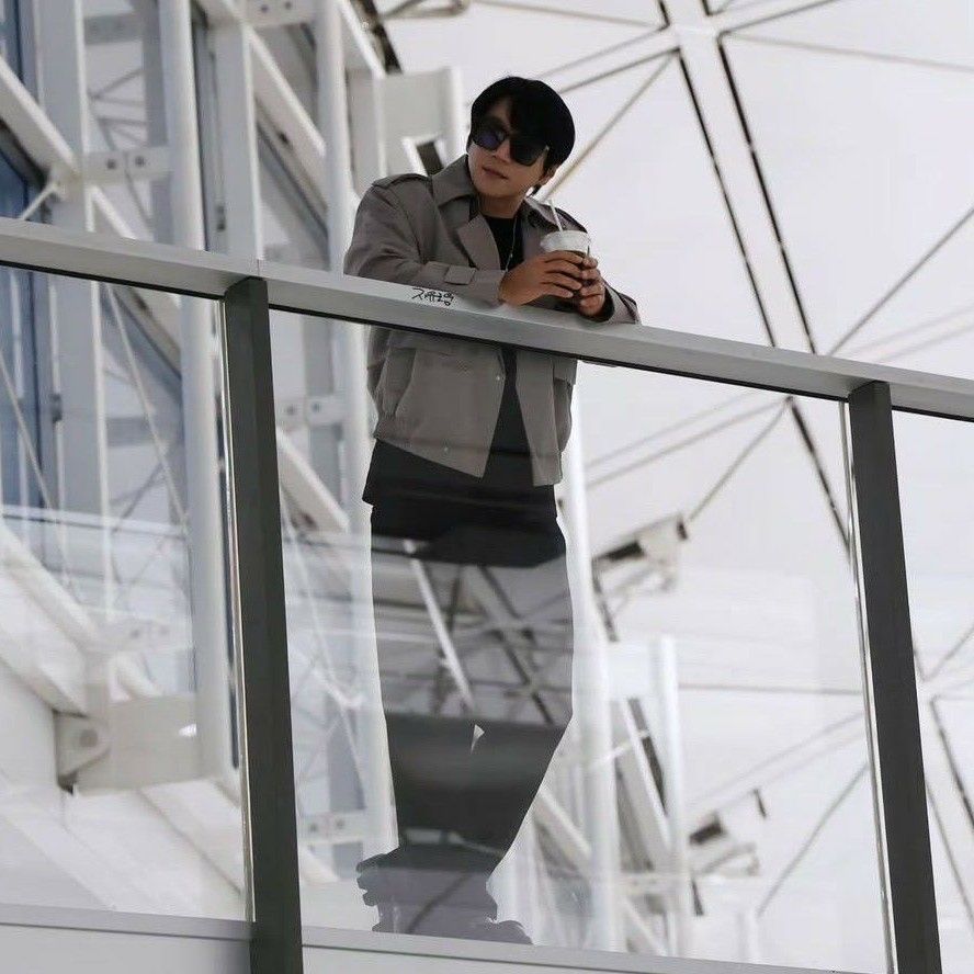 Potret di balik layar Hwang Chiyeol