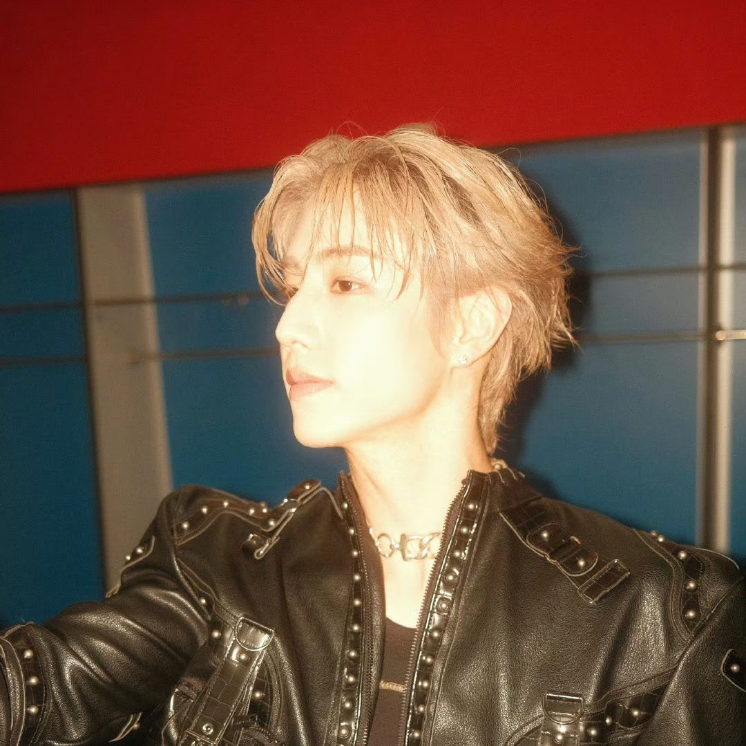 A moment captured by Mark (GOT7)'s fan