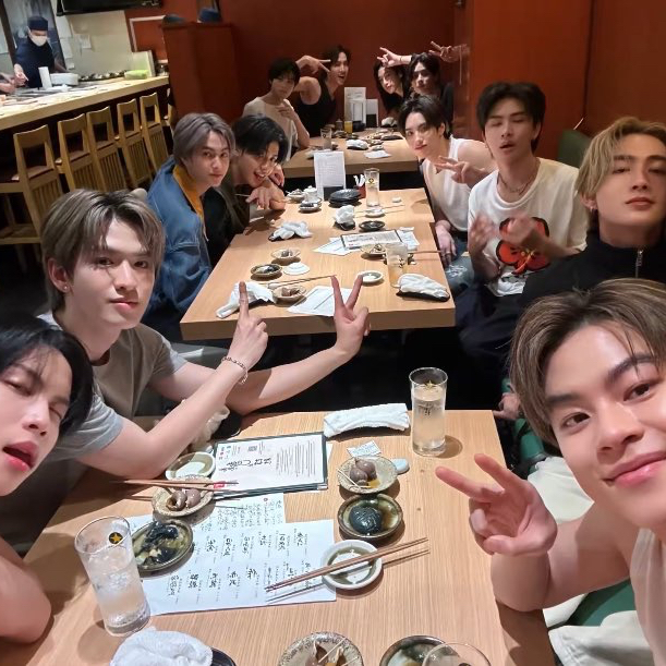 Behind-the-scenes cut of BUS