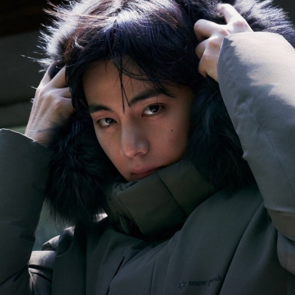 Recent activity shot of V (BTS)