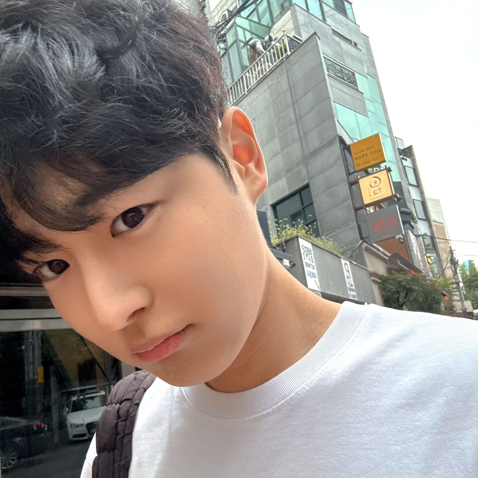 Recent activity shot of Choi Byungchan